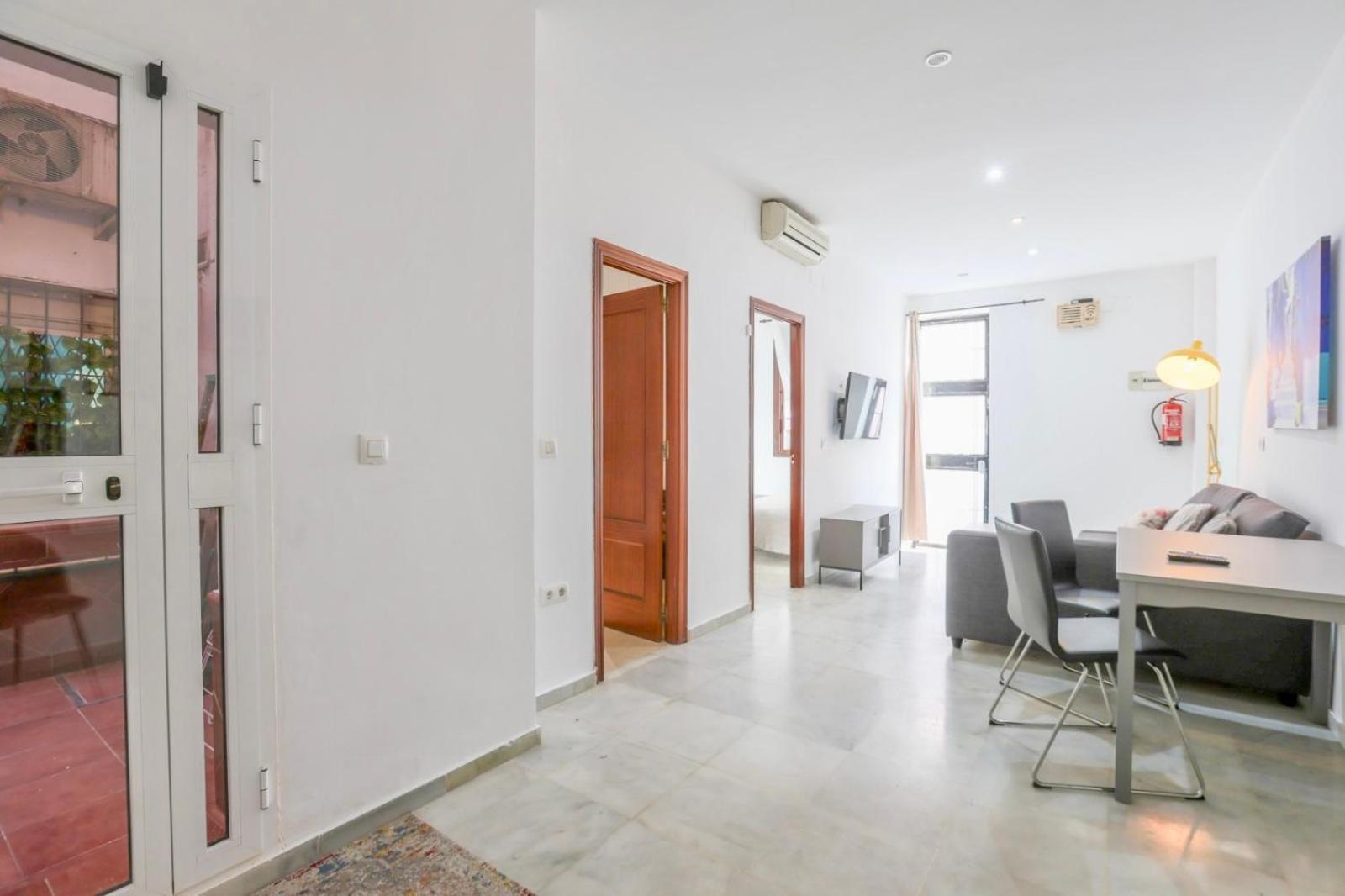 Becquer Apartment *